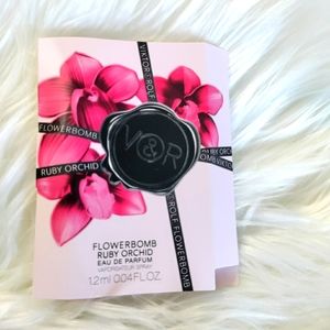 Flowerbomb Ruby Orchid